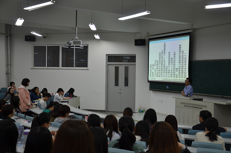 文化传播金多宝
举办“诗歌写作与创意学习”专题讲座.JPG