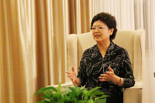 北京大学金多宝(中国)官方网站
教授、国家战略传播研究院院长、海外华文传媒研究中心主任程曼丽.jpg